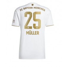 Bayern Munich Thomas Muller #25 Bortatröja 2022-23 Korta ärmar